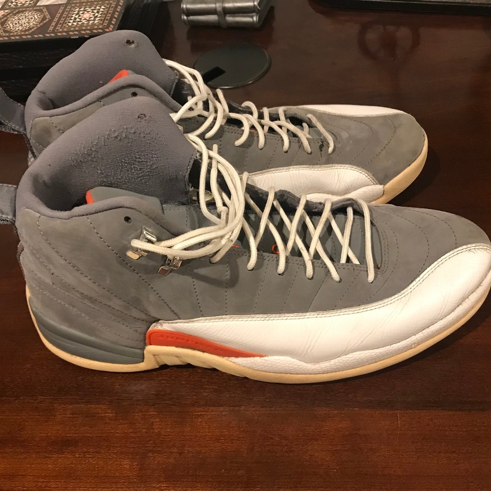 Air Jordan 12 (XII) 'Cool Grey'